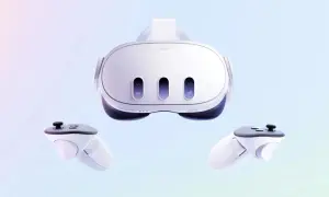 Białe gogle VR i dwa kontrolery unoszą się na pastelowym tle, gotowe do wciągających gier na gogle VR.
