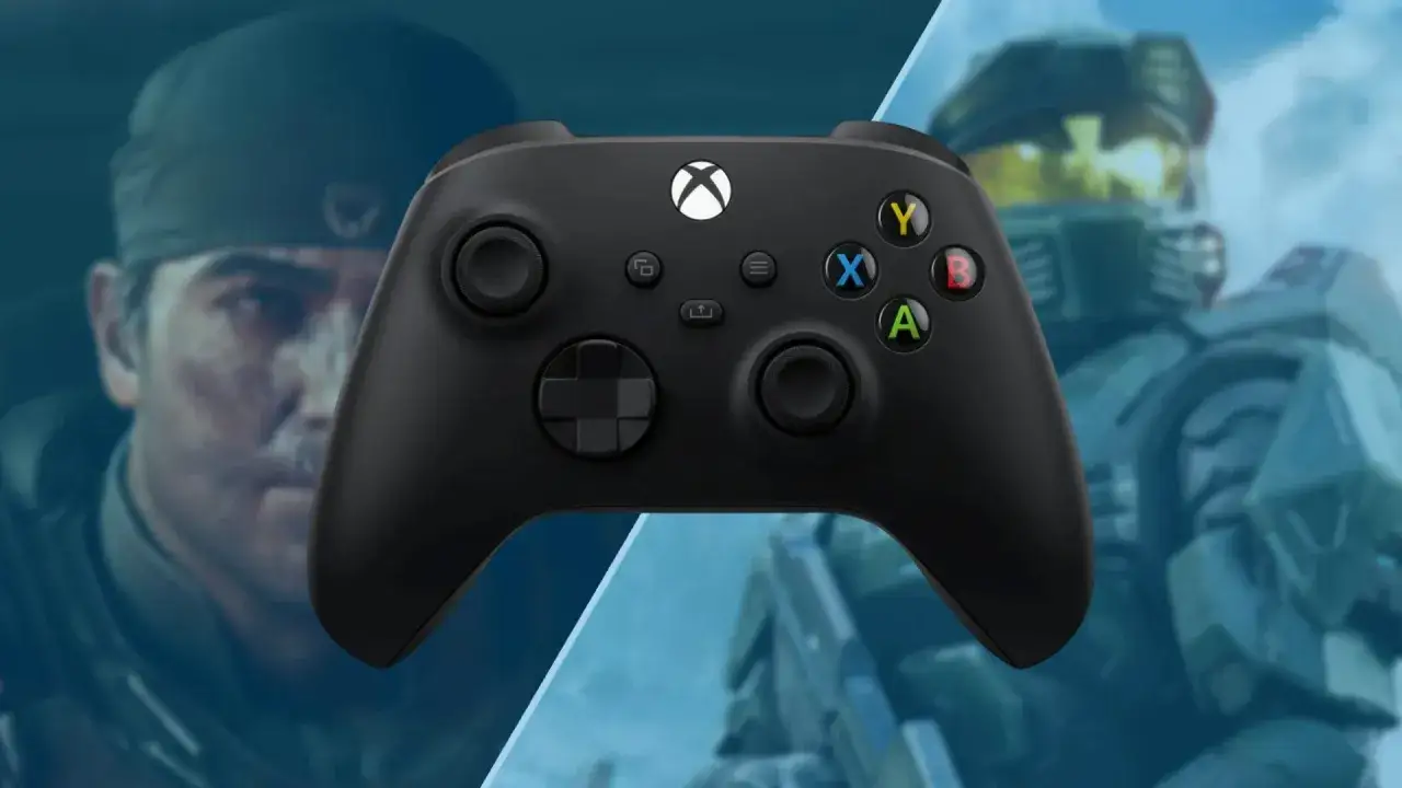 Czarny kontroler Xbox na tle postaci z gier. Zastanawiasz się nad zwrotem gry?